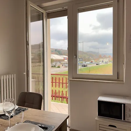 Private Parking, With A View Of The Hills Appartamento